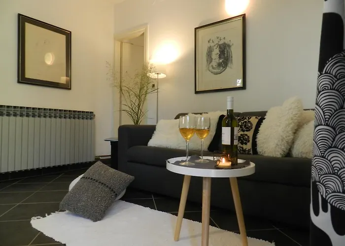 Apartments Lodra